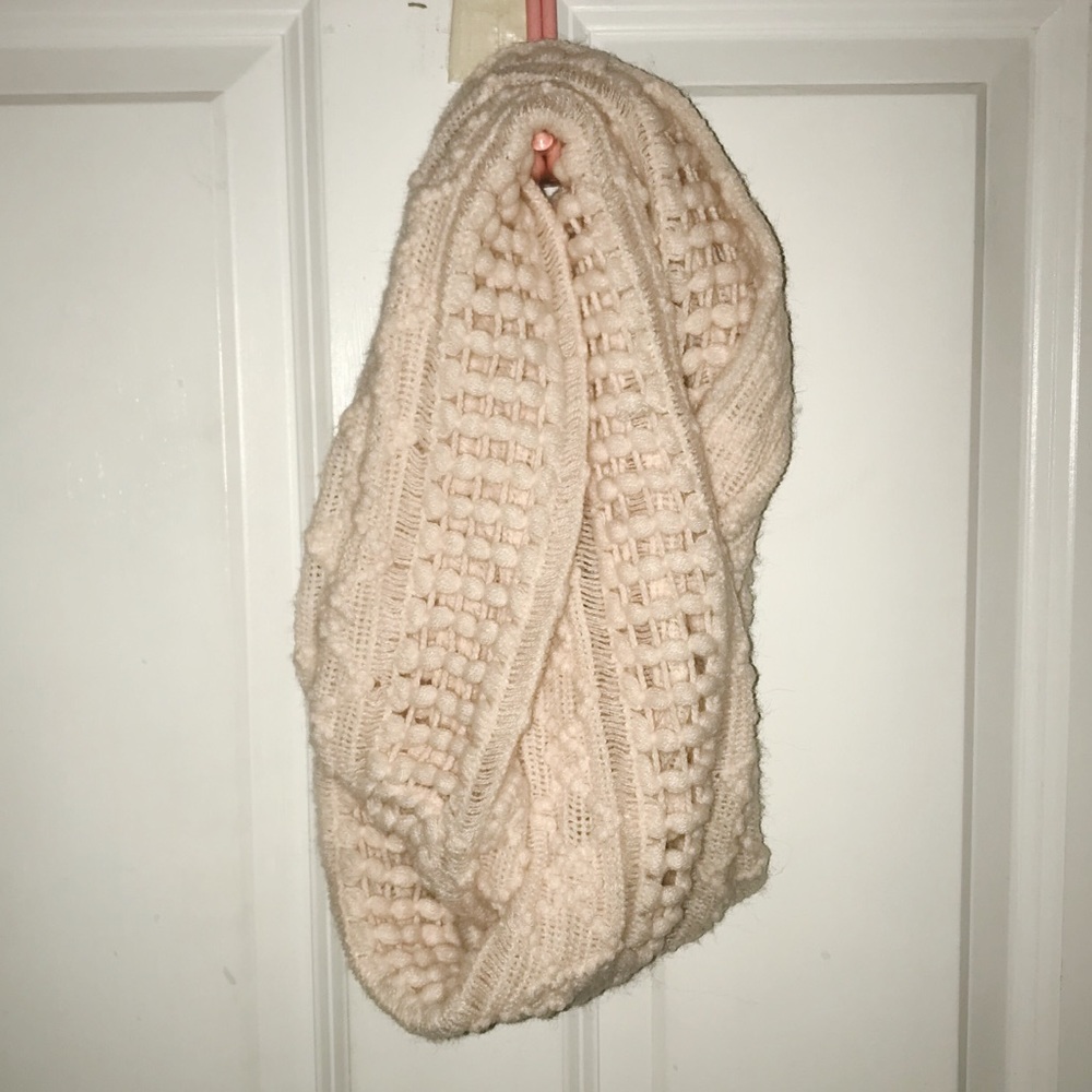 Francesca’s ballet slipper pink scarf